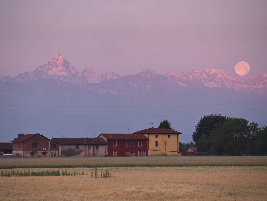 Con luna piena, da Orbassano
