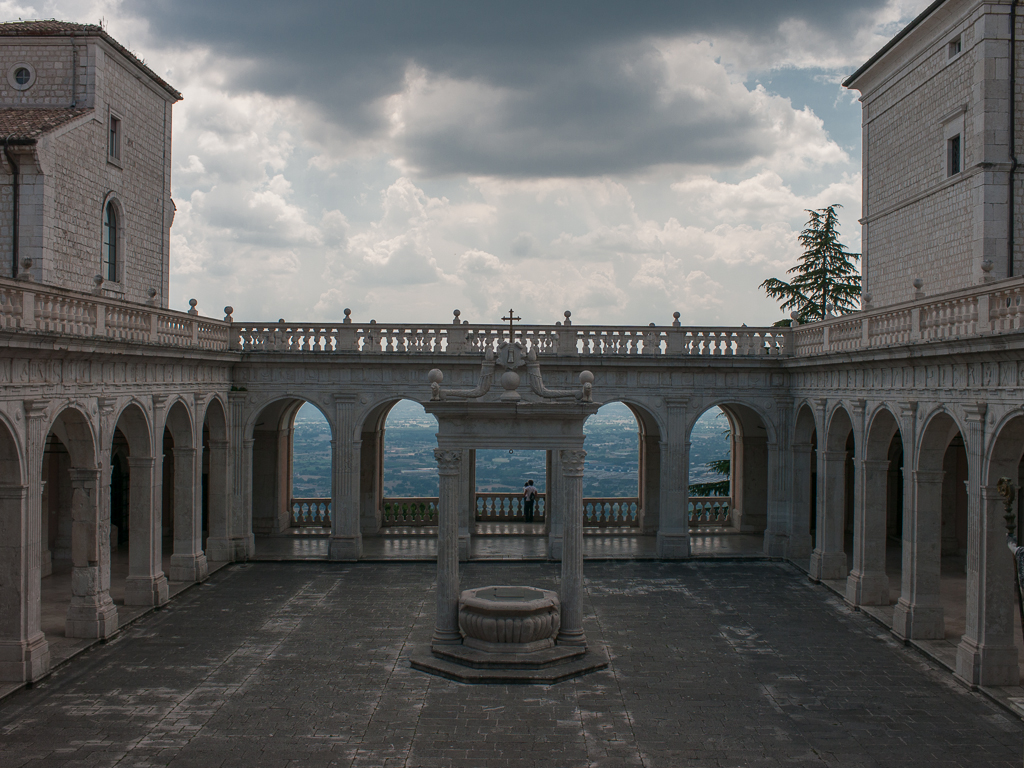 Montecassino - Chiostro del Bramante