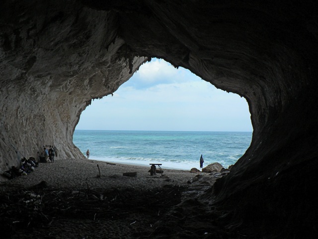 La grande caverna di Cala Luna